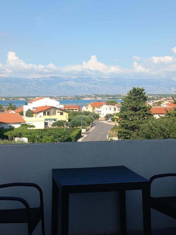 One Bedroom Loft Apartment With Nice View Nin Bagian luar foto